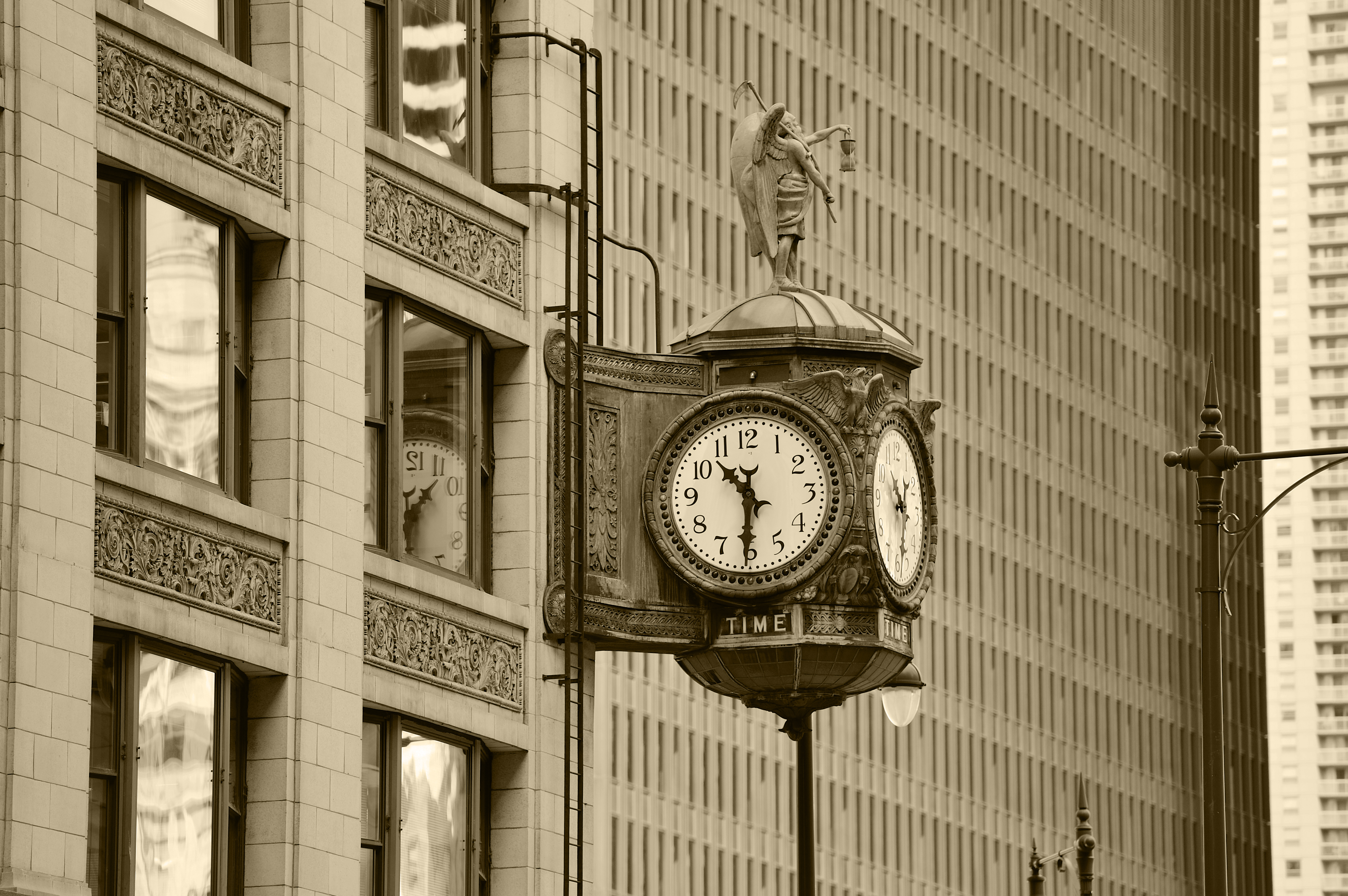 Chicago Street Clock